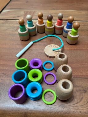 Lovevery Peg People + Beads